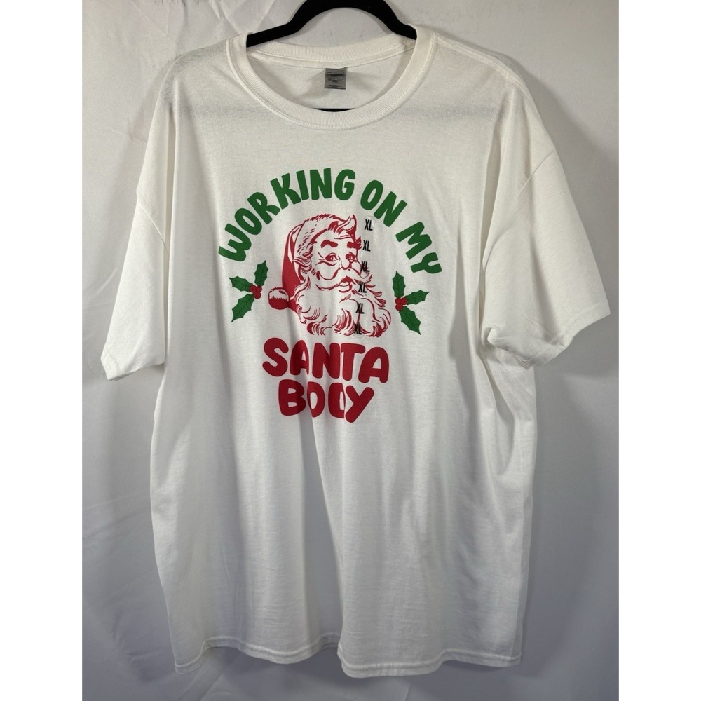 gildan heavy cotton t shirt size xl working on my Santa body Christmas